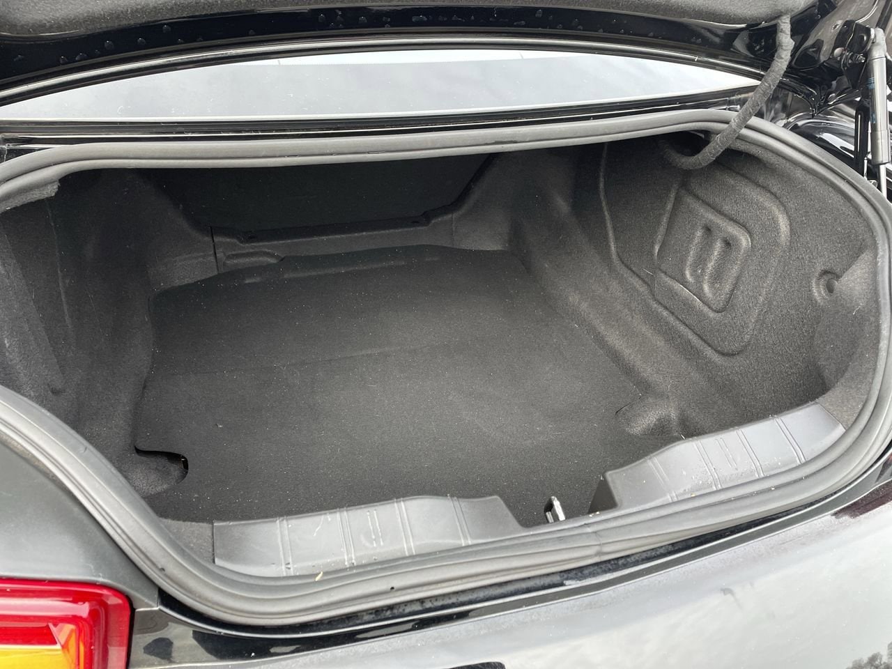 Thumbnail: 2018 Chevrolet Camaro - 17