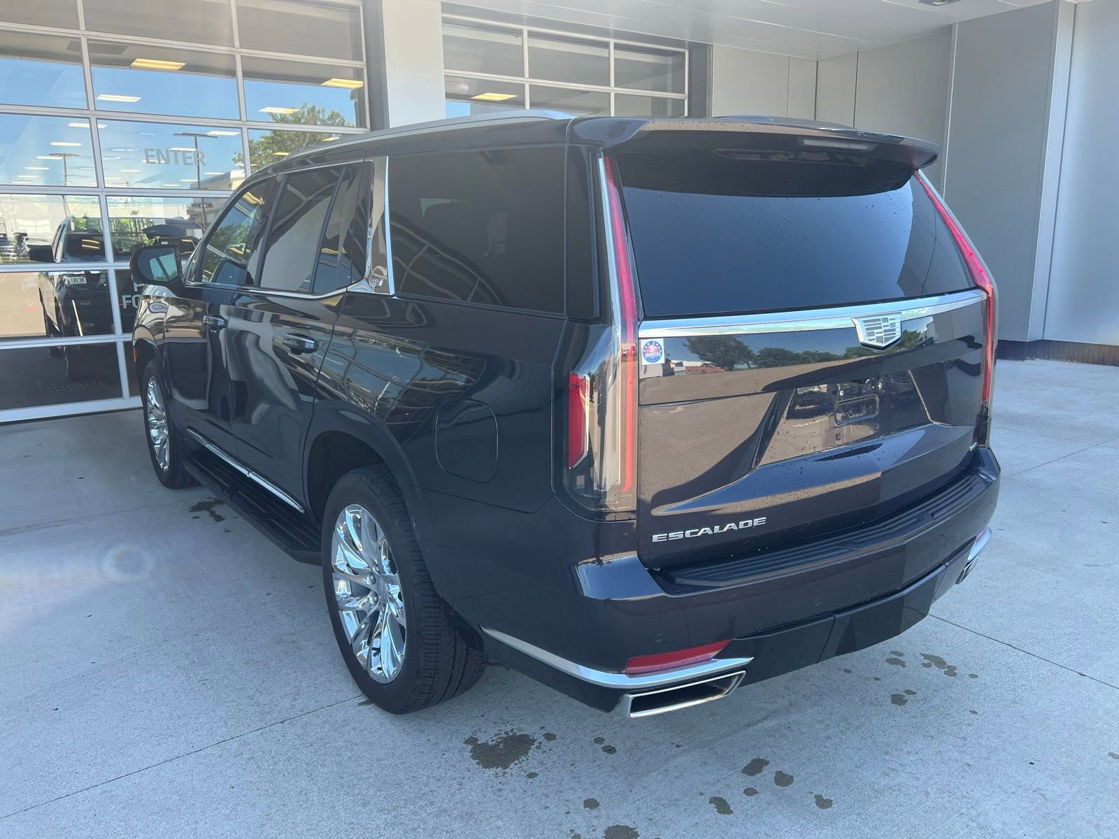 Thumbnail: 2023 Cadillac Escalade - 2