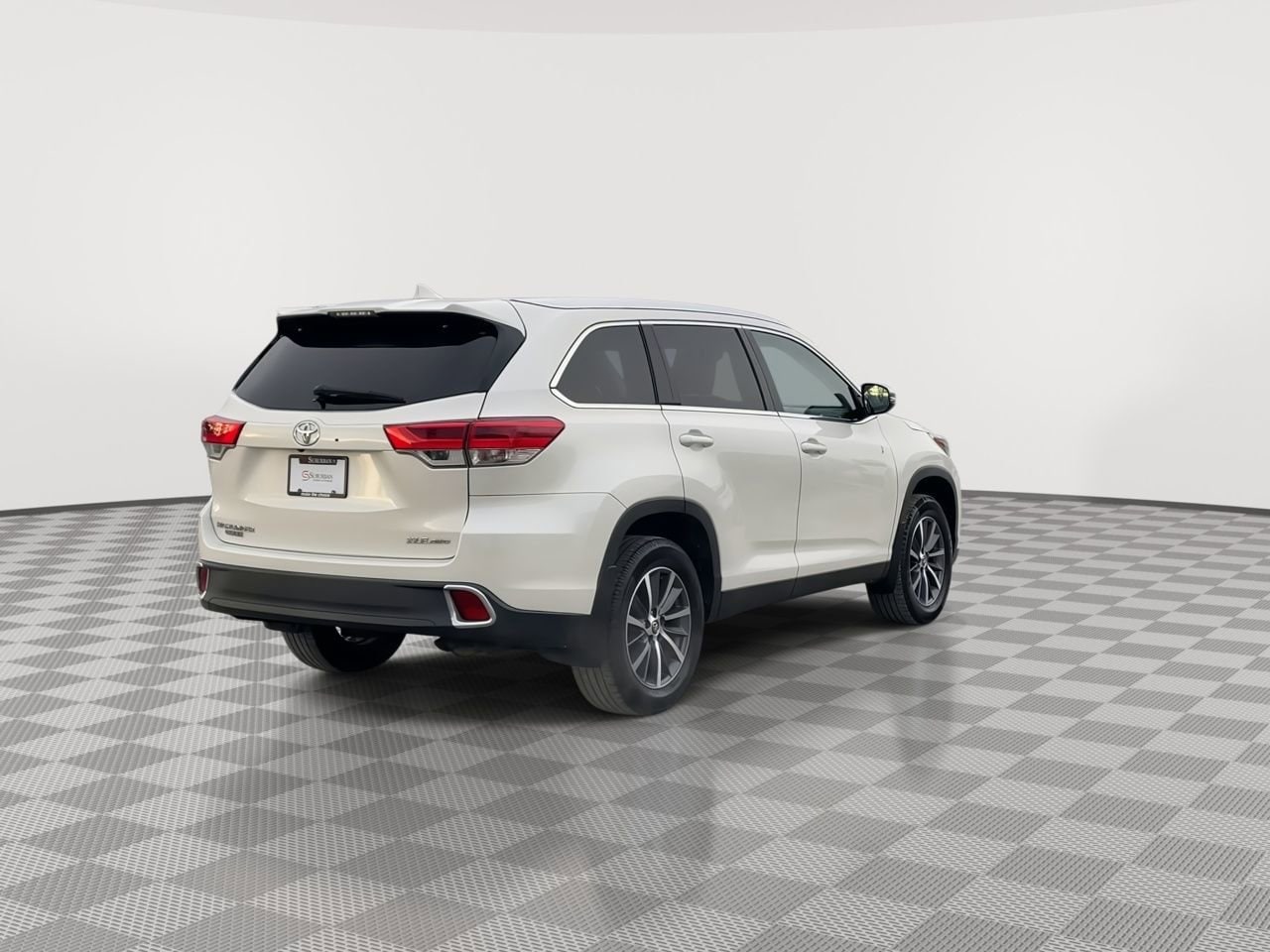 Thumbnail: 2019 Toyota Highlander - 8