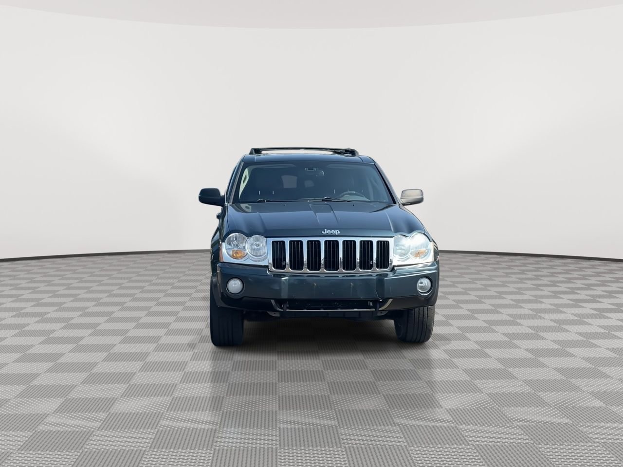 Thumbnail: 2005 Jeep Grand Cherokee - 3