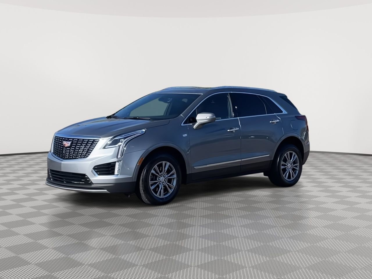 Thumbnail: 2023 Cadillac XT5 - 4