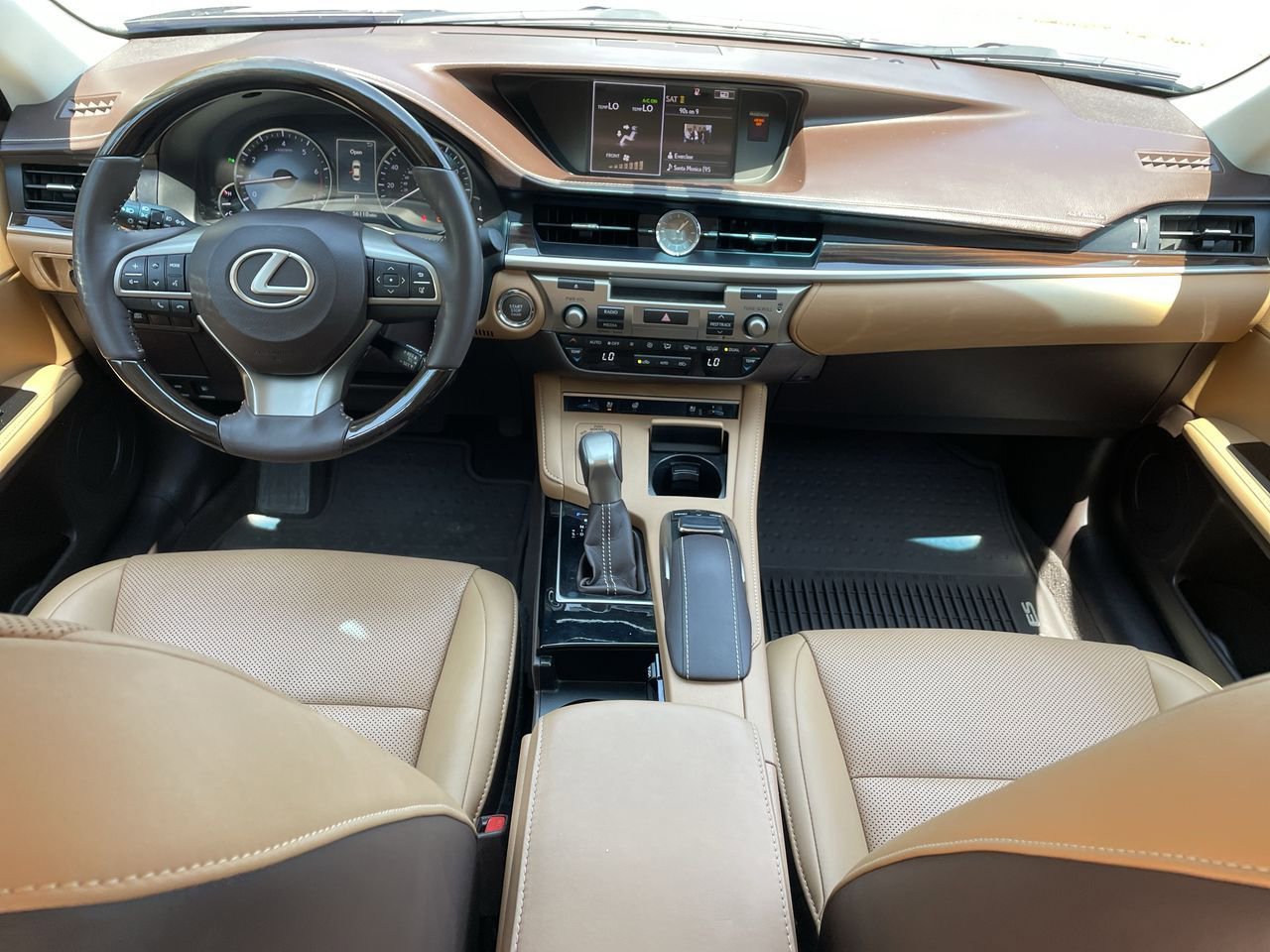 Thumbnail: 2016 Lexus ES - 24