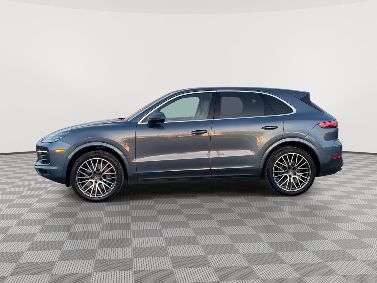 Thumbnail: 2019 Porsche Cayenne - 5