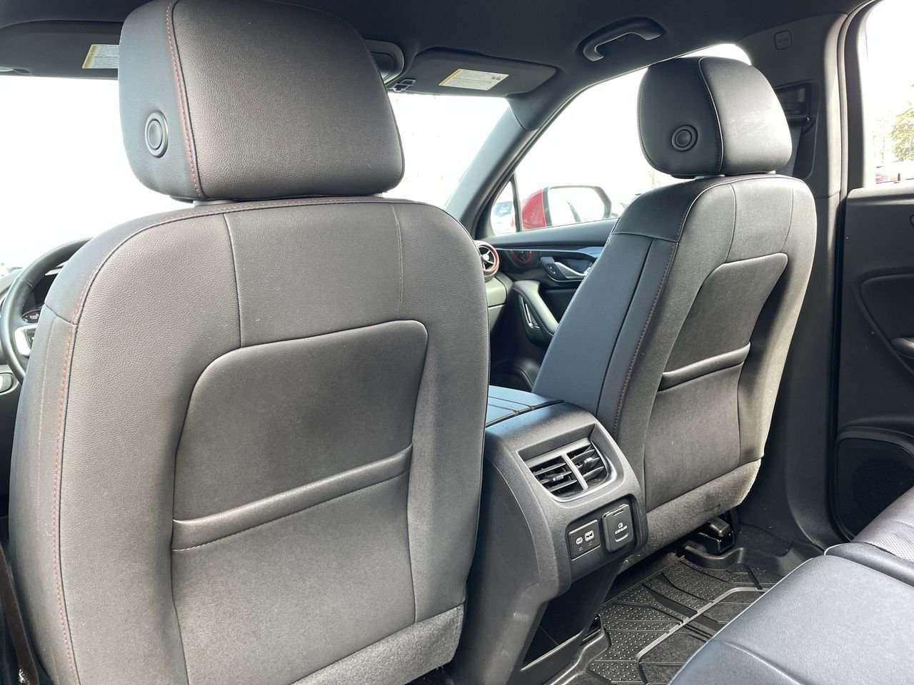 Thumbnail: 2023 Chevrolet Blazer - 20