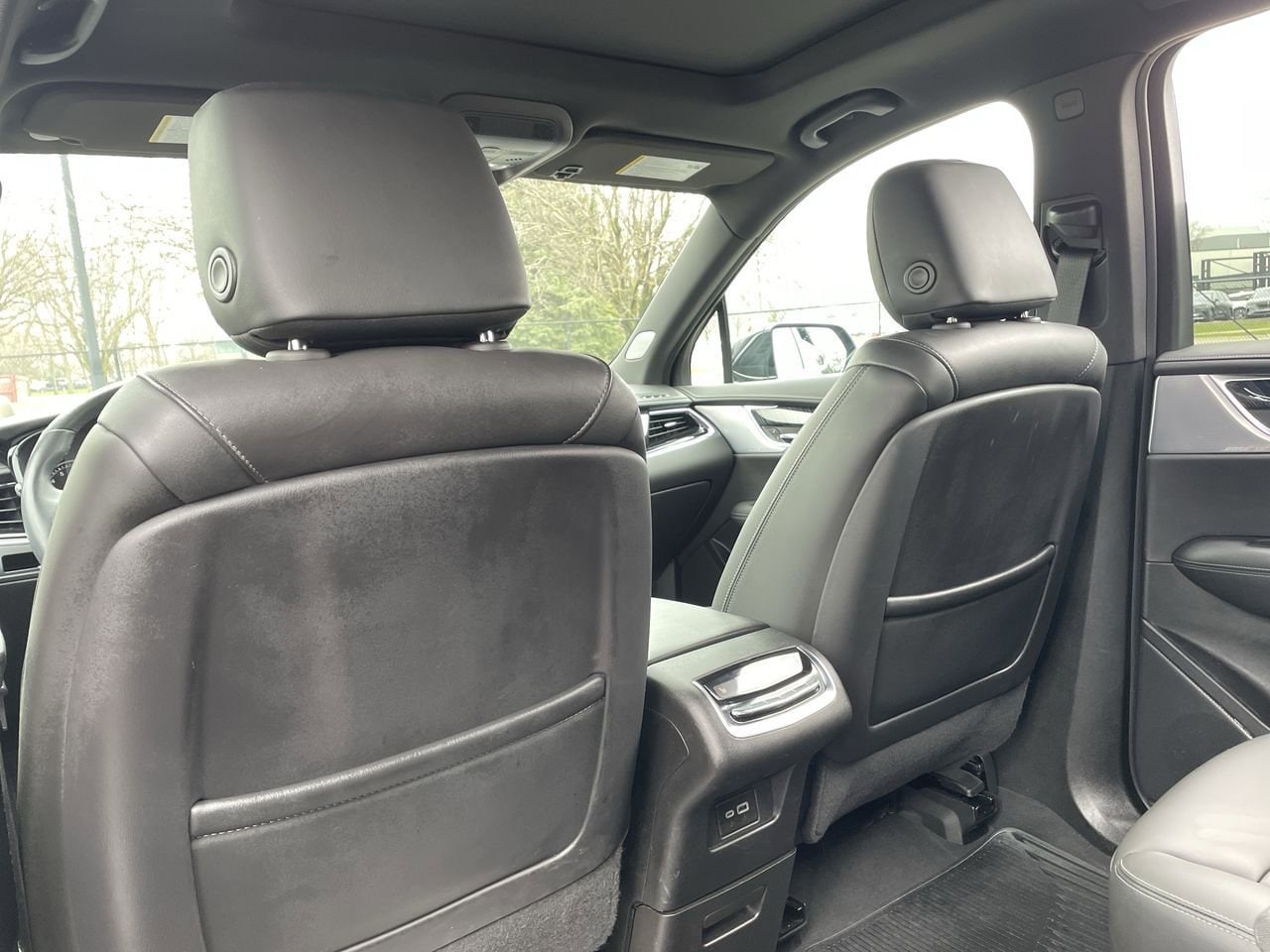 Thumbnail: 2023 Cadillac XT6 - 21