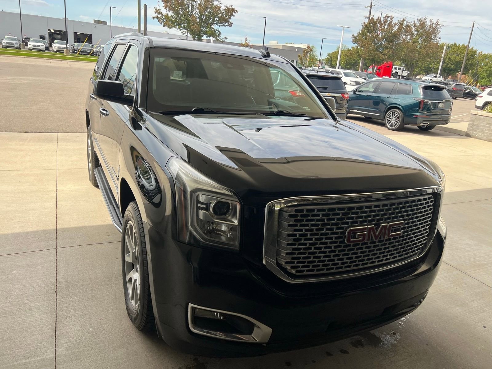 Thumbnail: 2017 GMC Yukon - 4