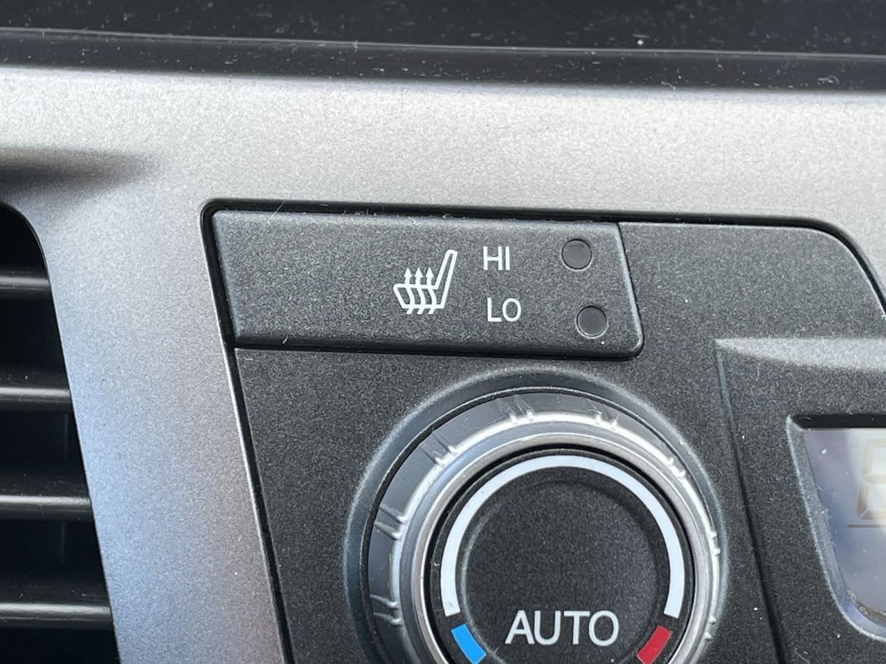 Thumbnail: 2013 Honda Odyssey - 23