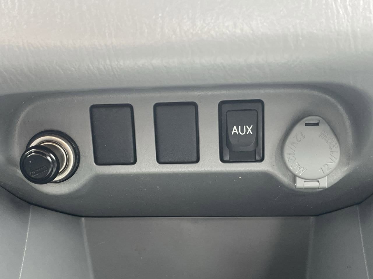 2011 Toyota Tacoma  26