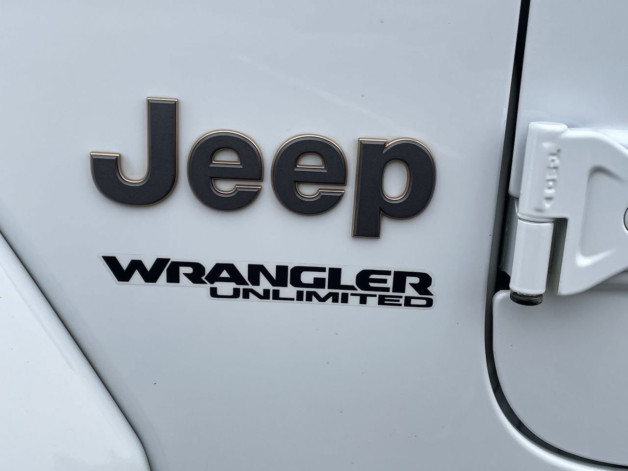 Thumbnail: 2021 Jeep Wrangler - 39