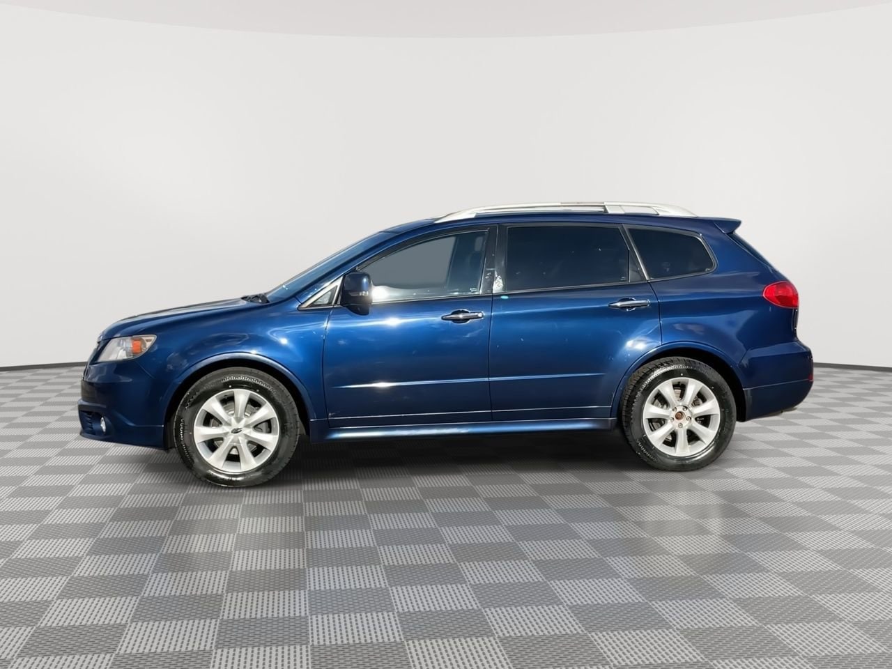 Thumbnail: 2010 Subaru Tribeca - 5
