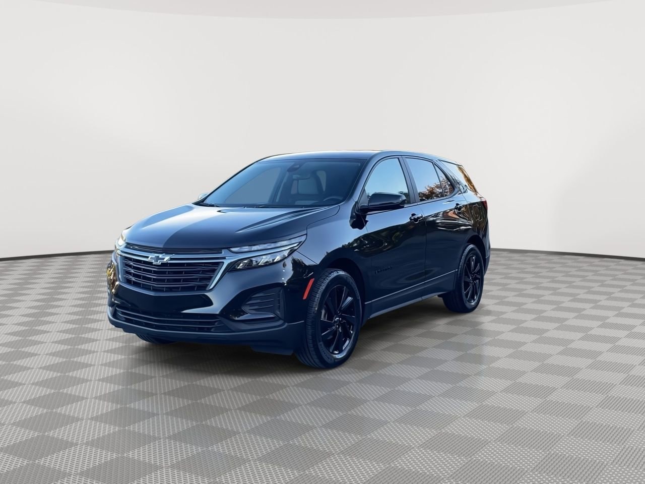 Thumbnail: 2023 Chevrolet Equinox - 4