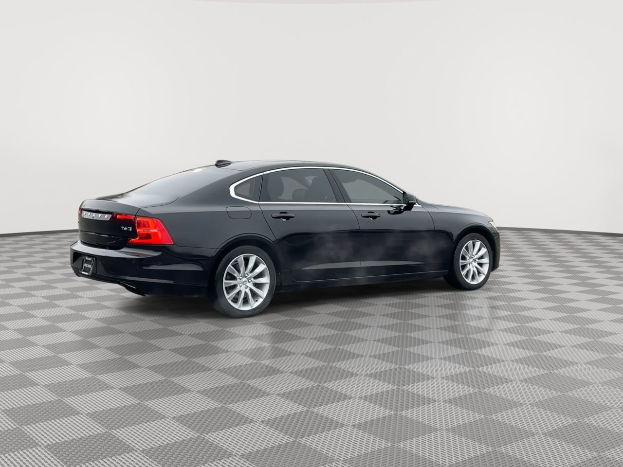 Thumbnail: 2018 Volvo S90 - 8