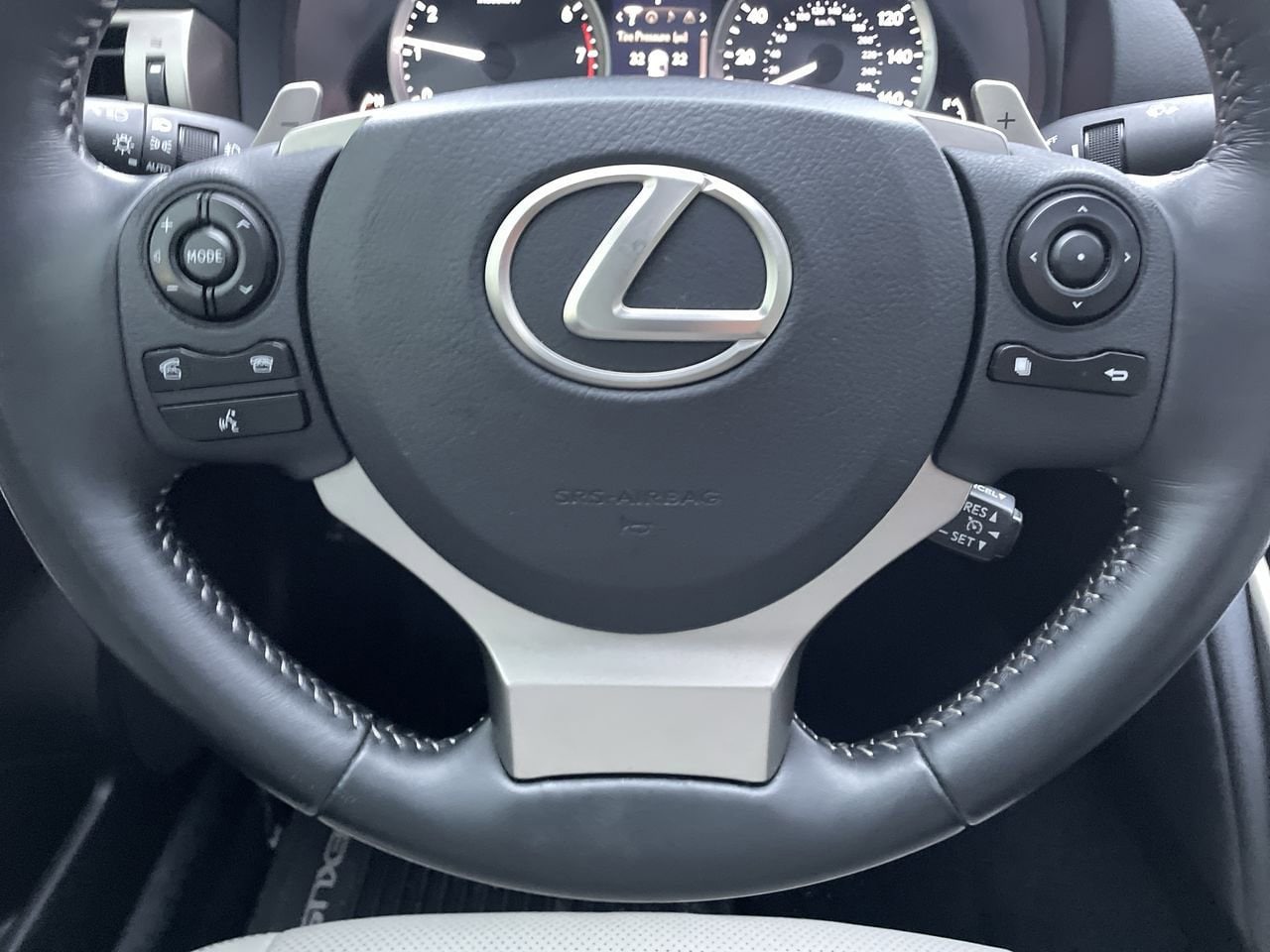Thumbnail: 2014 Lexus IS - 10