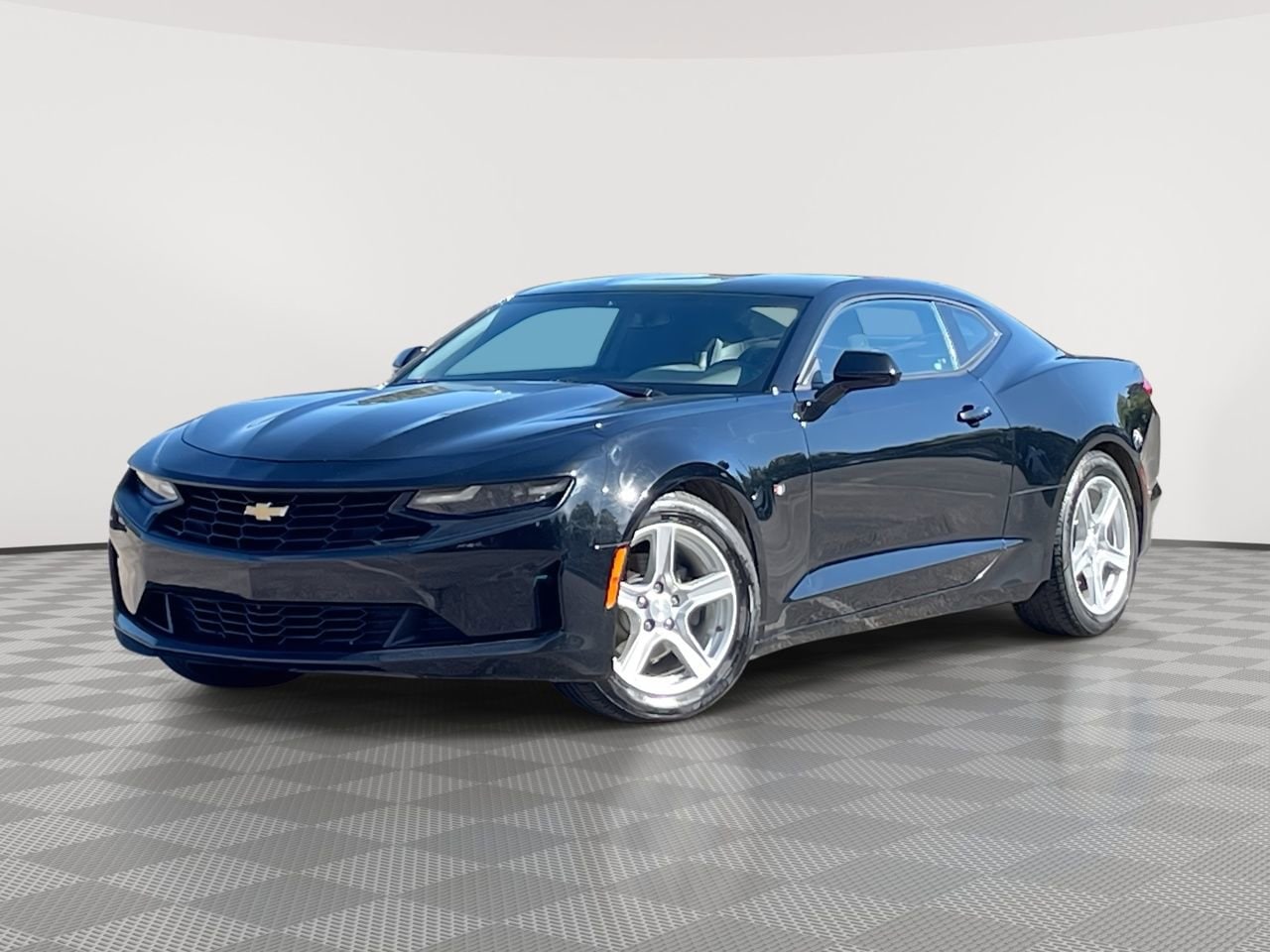Thumbnail: 2020 Chevrolet Camaro - 1