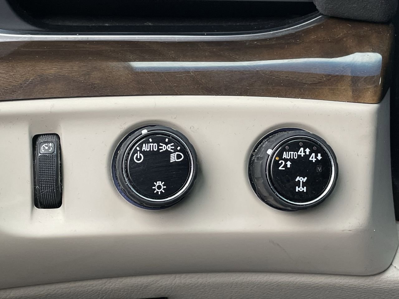 Thumbnail: 2019 Cadillac Escalade - 34