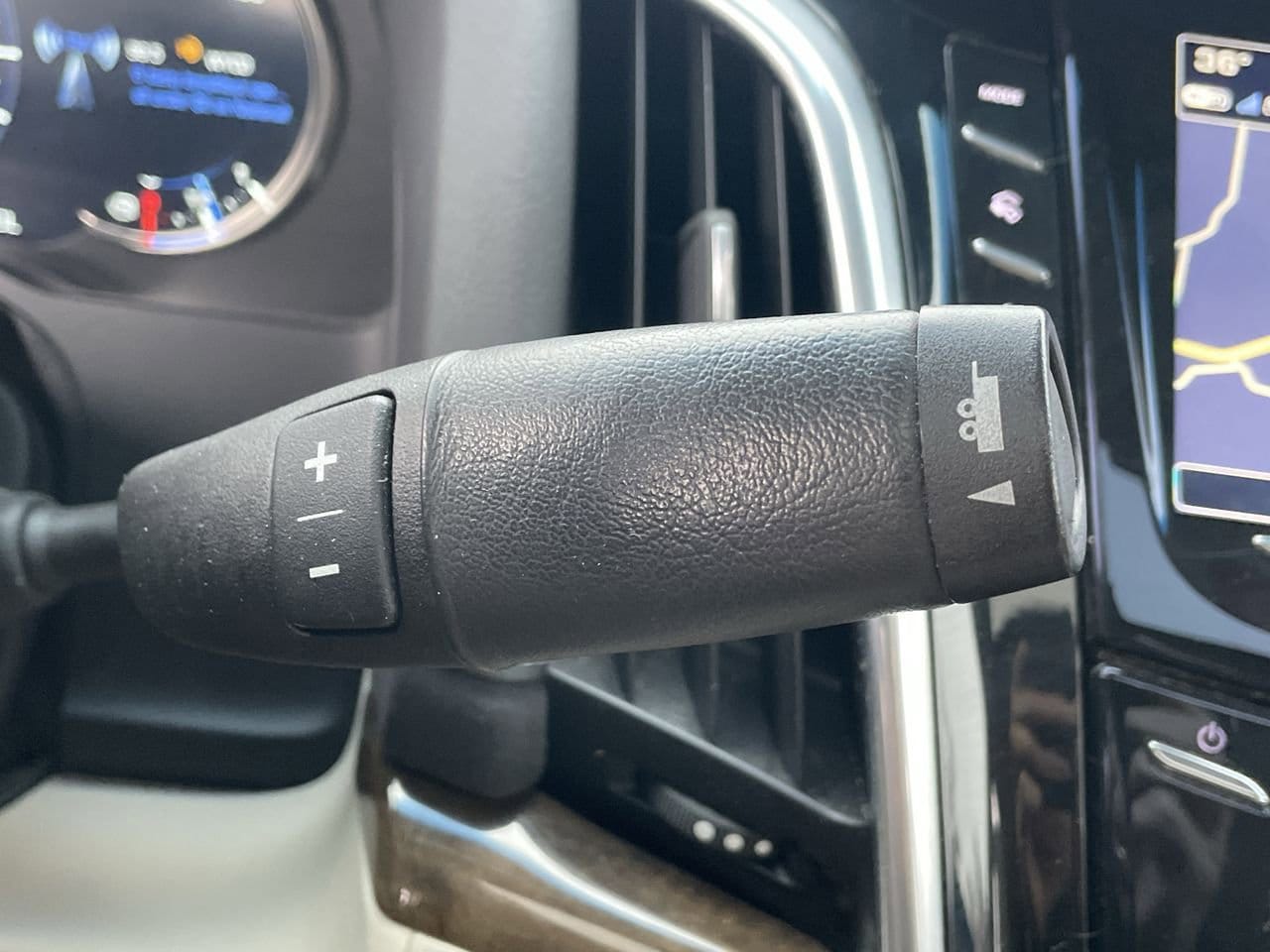 Thumbnail: 2019 Cadillac Escalade - 33