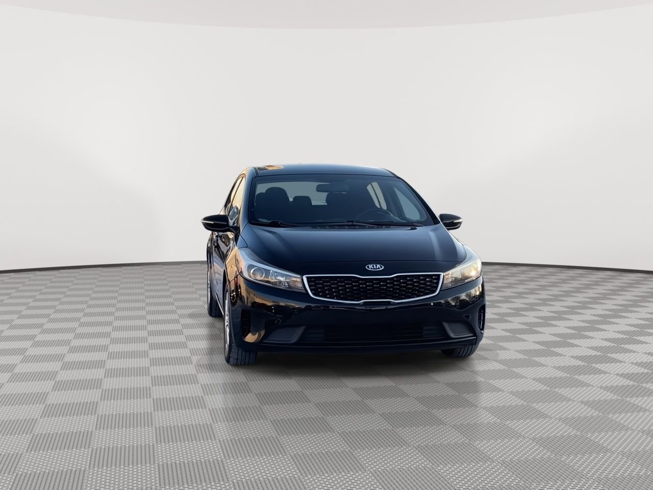 Thumbnail: 2017 Kia Forte - 3