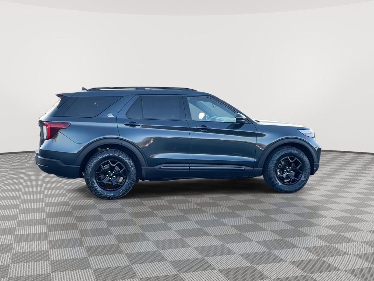 Thumbnail: 2022 Ford Explorer - 9