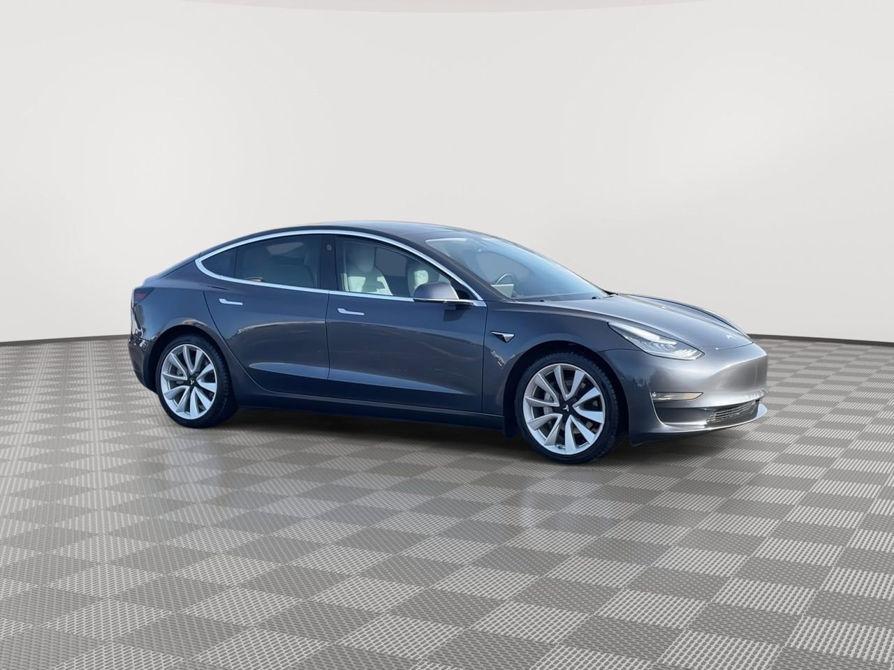 Thumbnail: 2020 Tesla Model 3 - 2