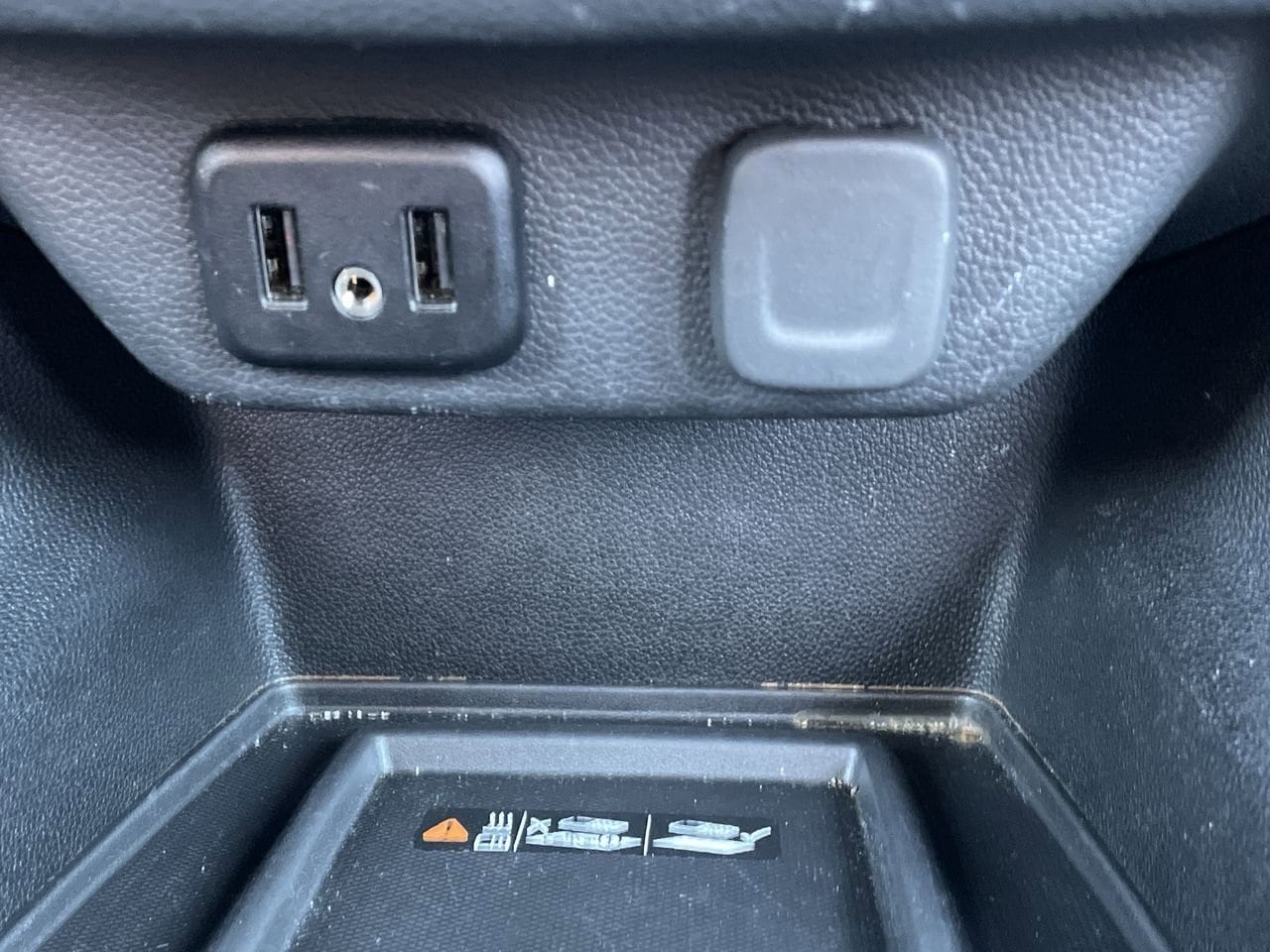 Thumbnail: 2023 Chevrolet Traverse - 26