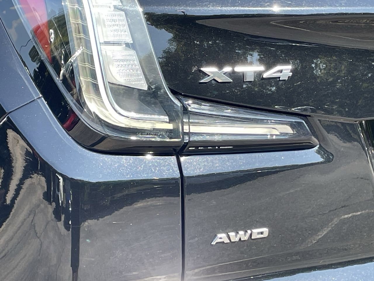 Thumbnail: 2022 Cadillac XT4 - 42