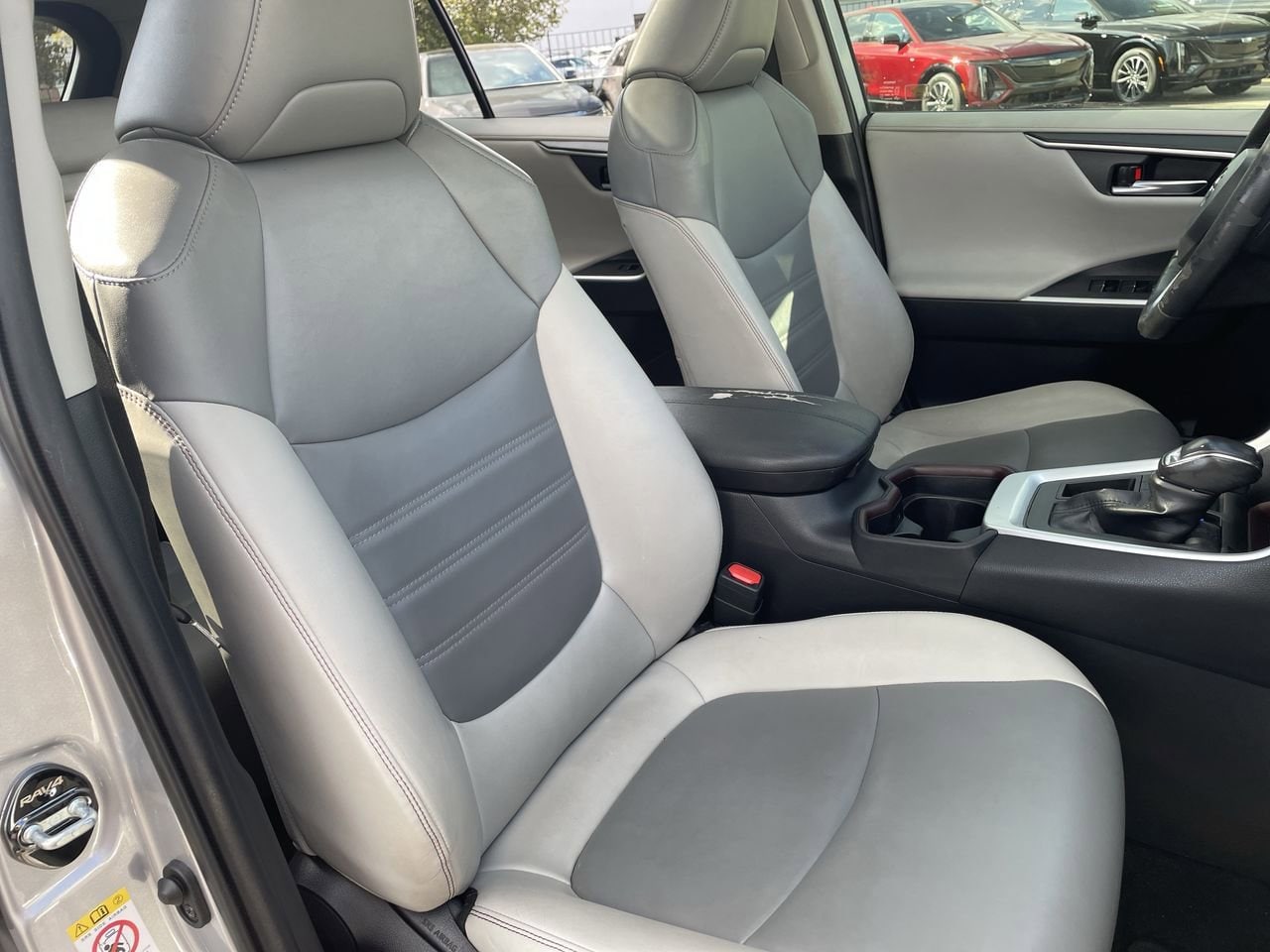 Thumbnail: 2019 Toyota RAV4 - 14