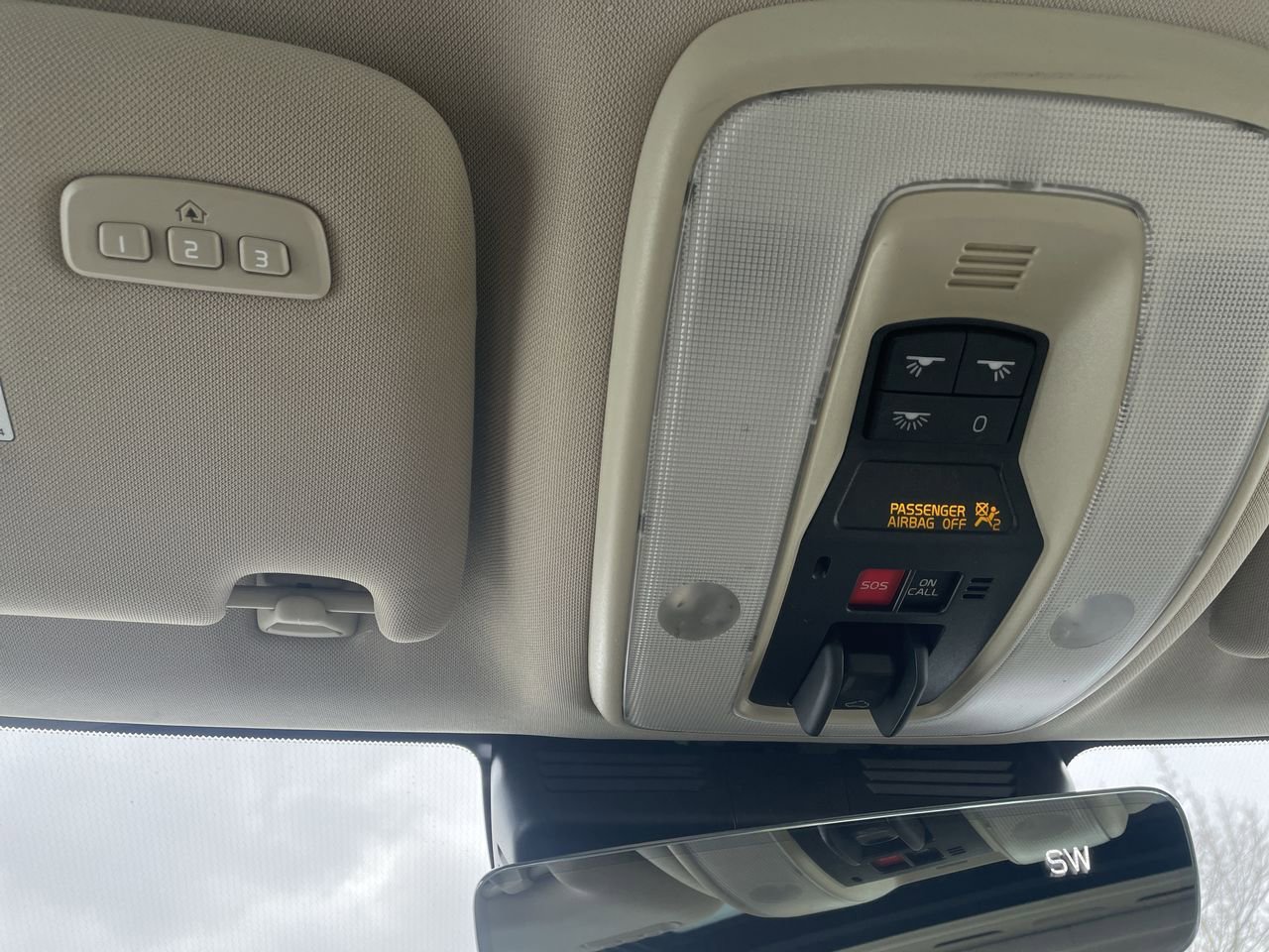 Thumbnail: 2015 Volvo S80 - 32