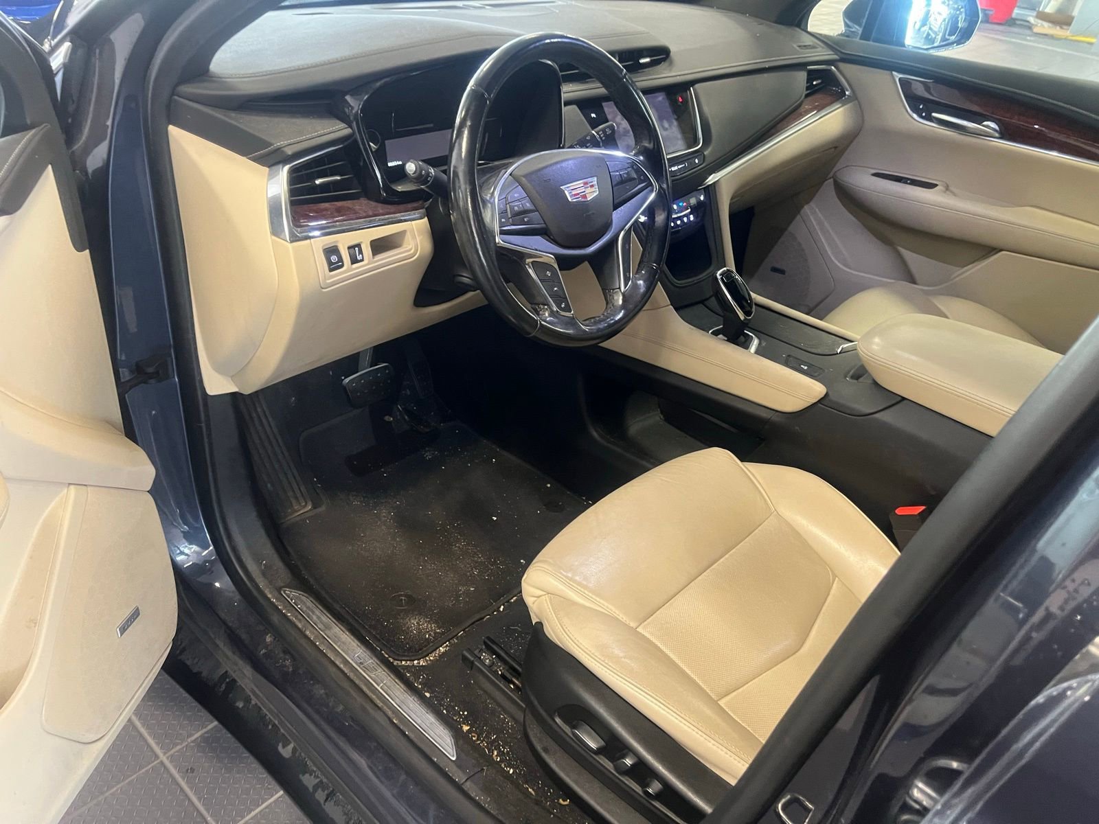 Thumbnail: 2019 Cadillac XT5 - 5