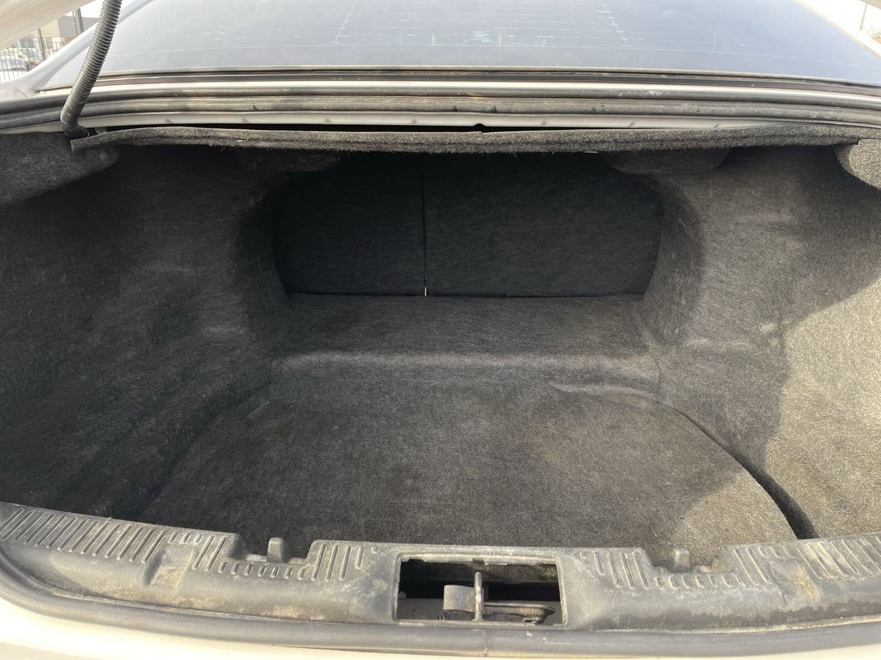 Thumbnail: 2014 Ford Taurus - 17