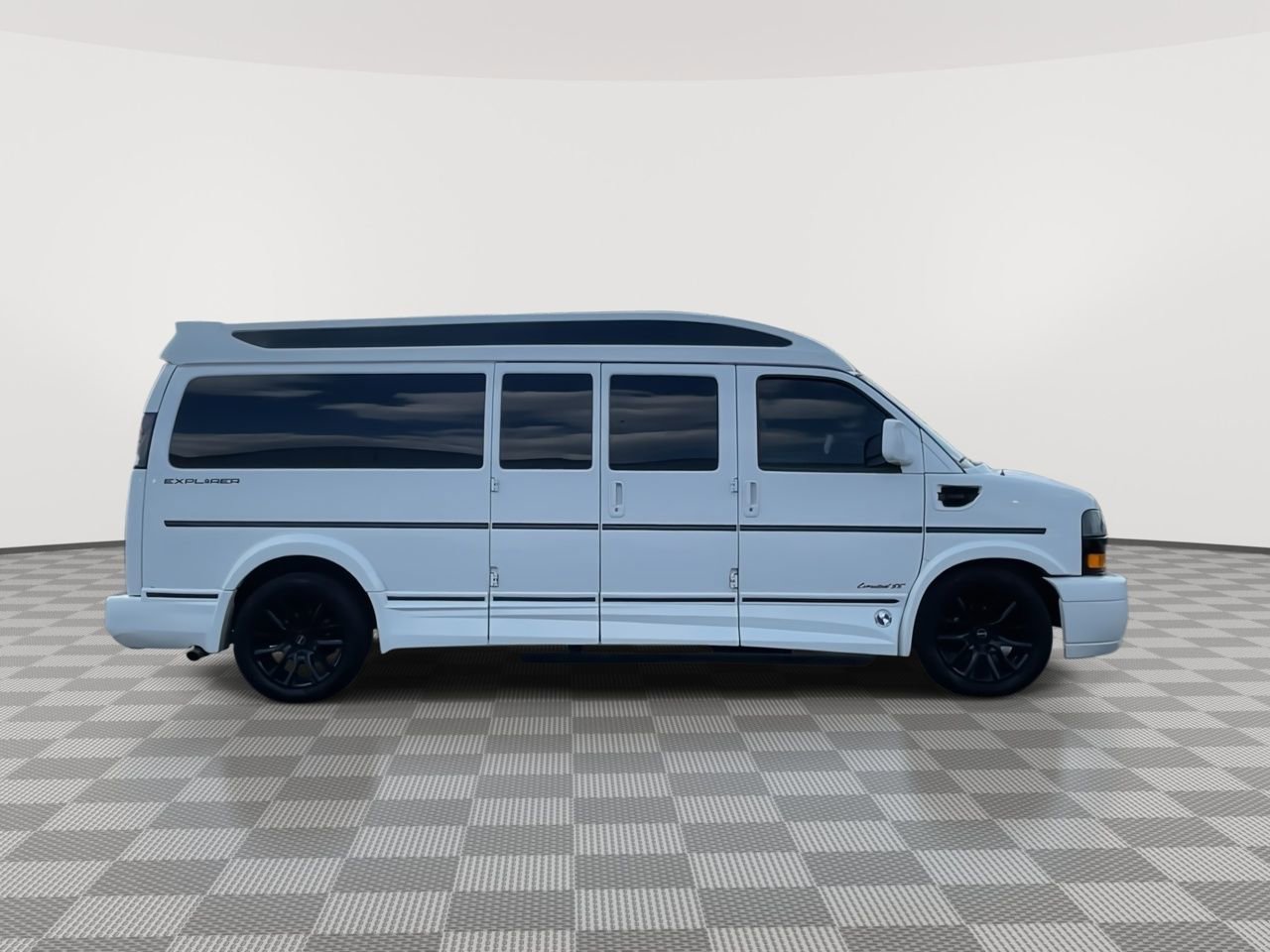 Thumbnail: 2019 GMC Savana - 9