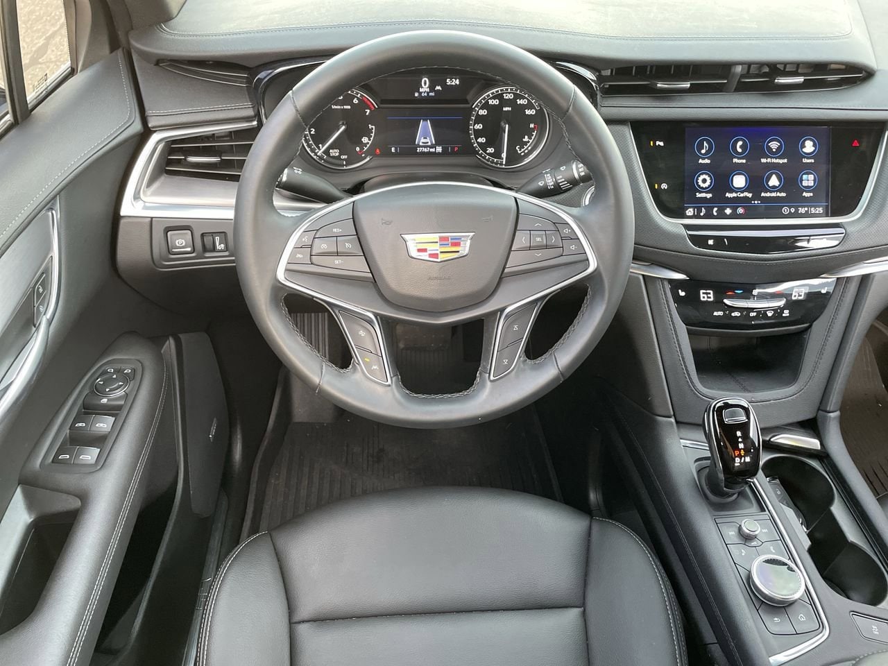 Thumbnail: 2024 Cadillac XT5 - 11