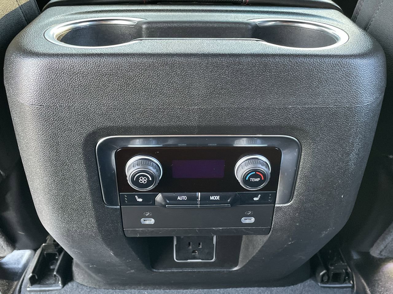 Thumbnail: 2024 Chevrolet Tahoe - 23