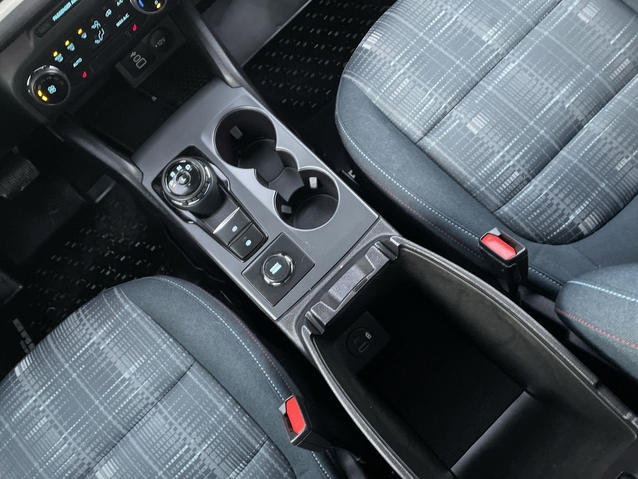 Thumbnail: 2023 Ford Bronco Sport - 22