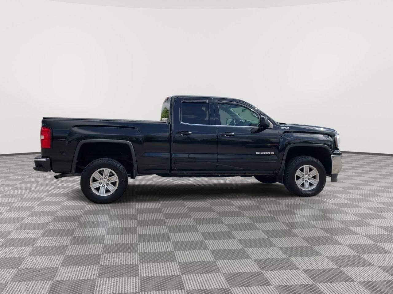 Thumbnail: 2016 GMC Sierra 1500 - 8