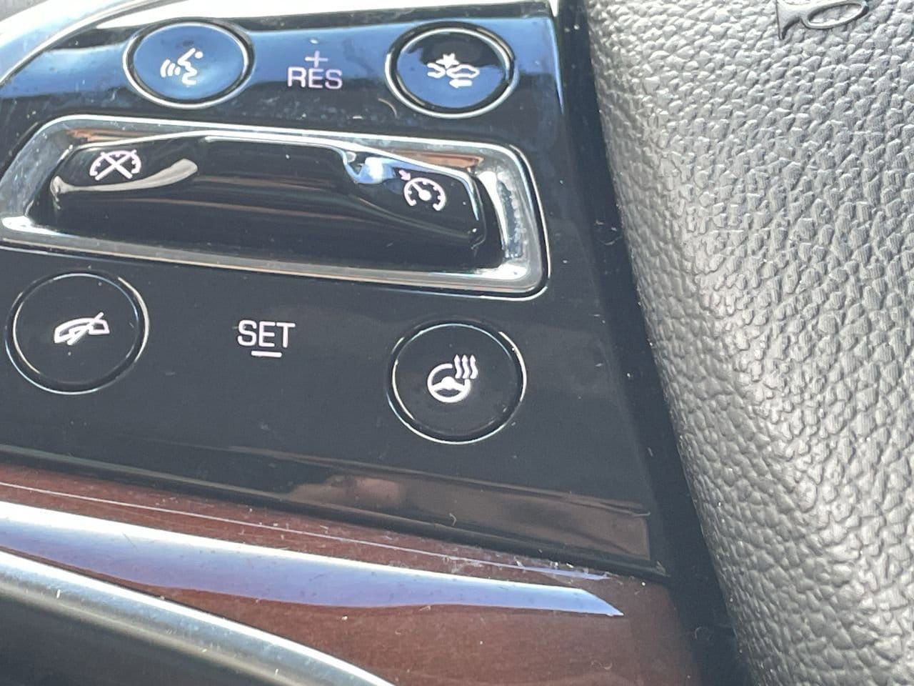 Thumbnail: 2017 Cadillac Escalade - 27