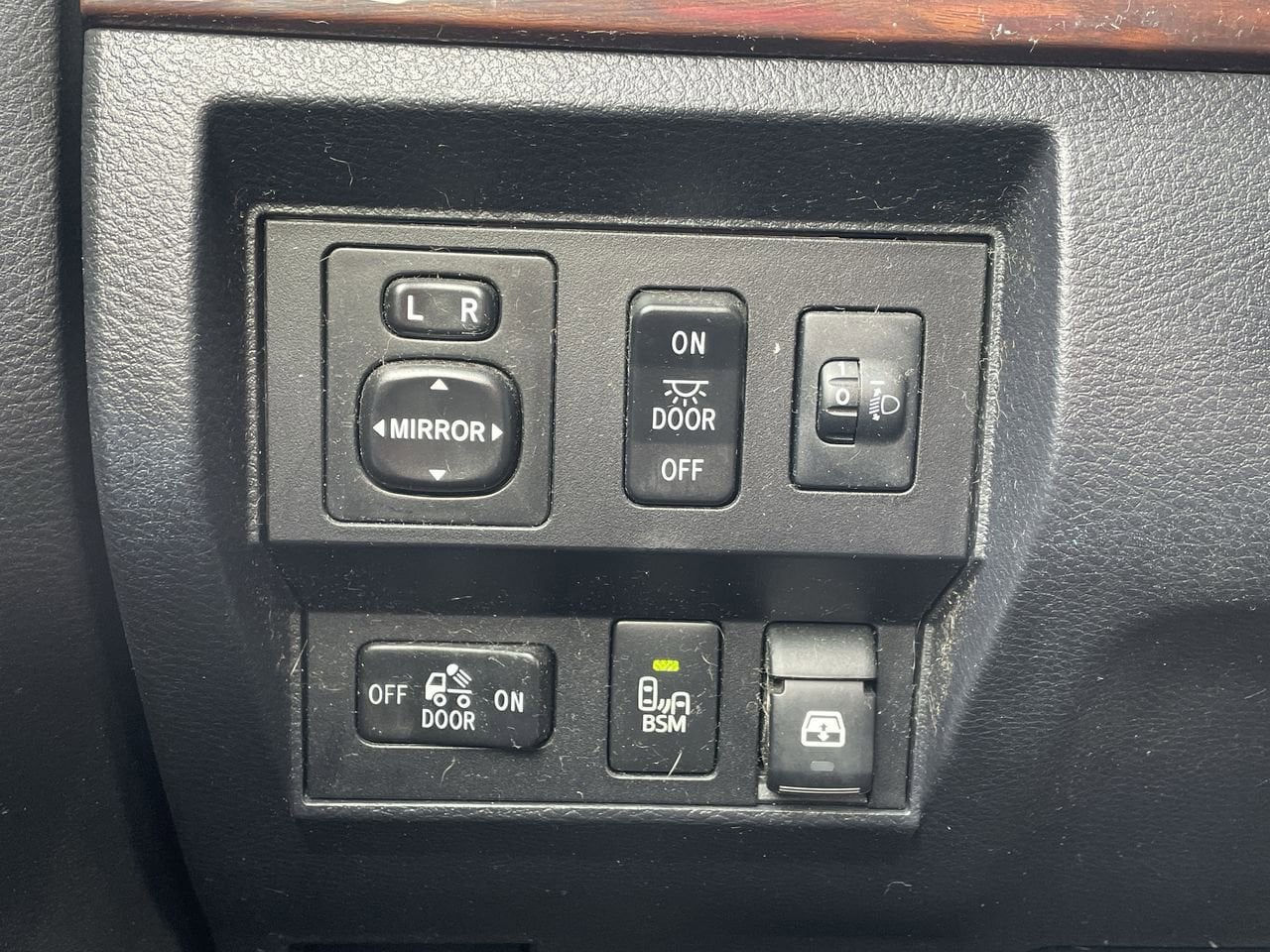 Thumbnail: 2017 Toyota Tundra - 30