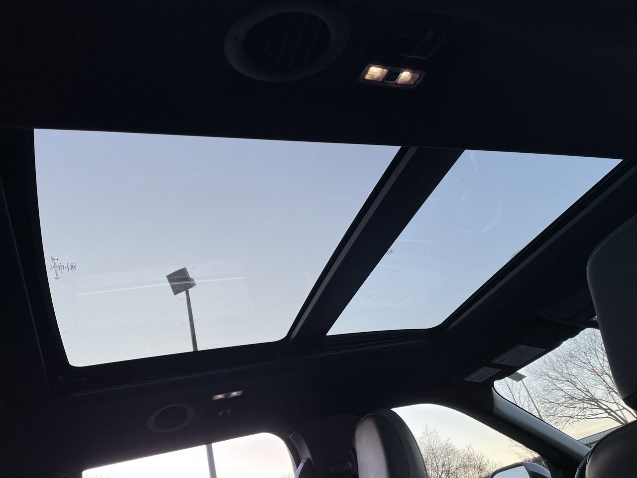 Thumbnail: 2022 Ford Explorer - 22