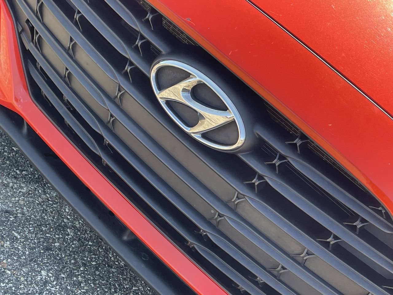 Thumbnail: 2019 Hyundai Veloster - 32