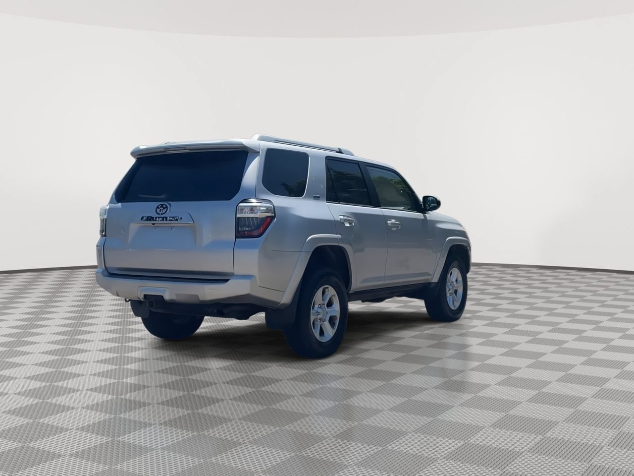 Thumbnail: 2014 Toyota 4Runner - 8