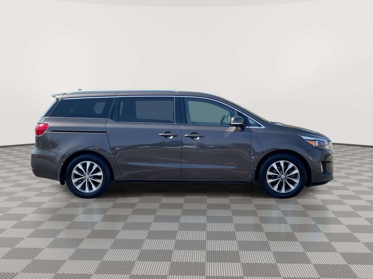 Thumbnail: 2016 Kia Sedona - 9
