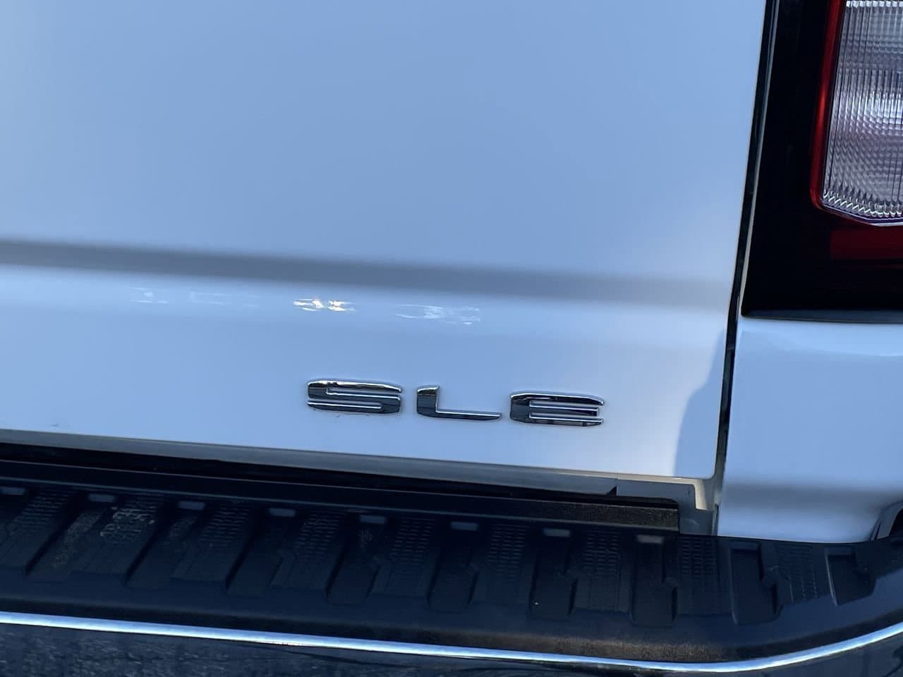 Thumbnail: 2022 GMC Sierra 2500 - 40