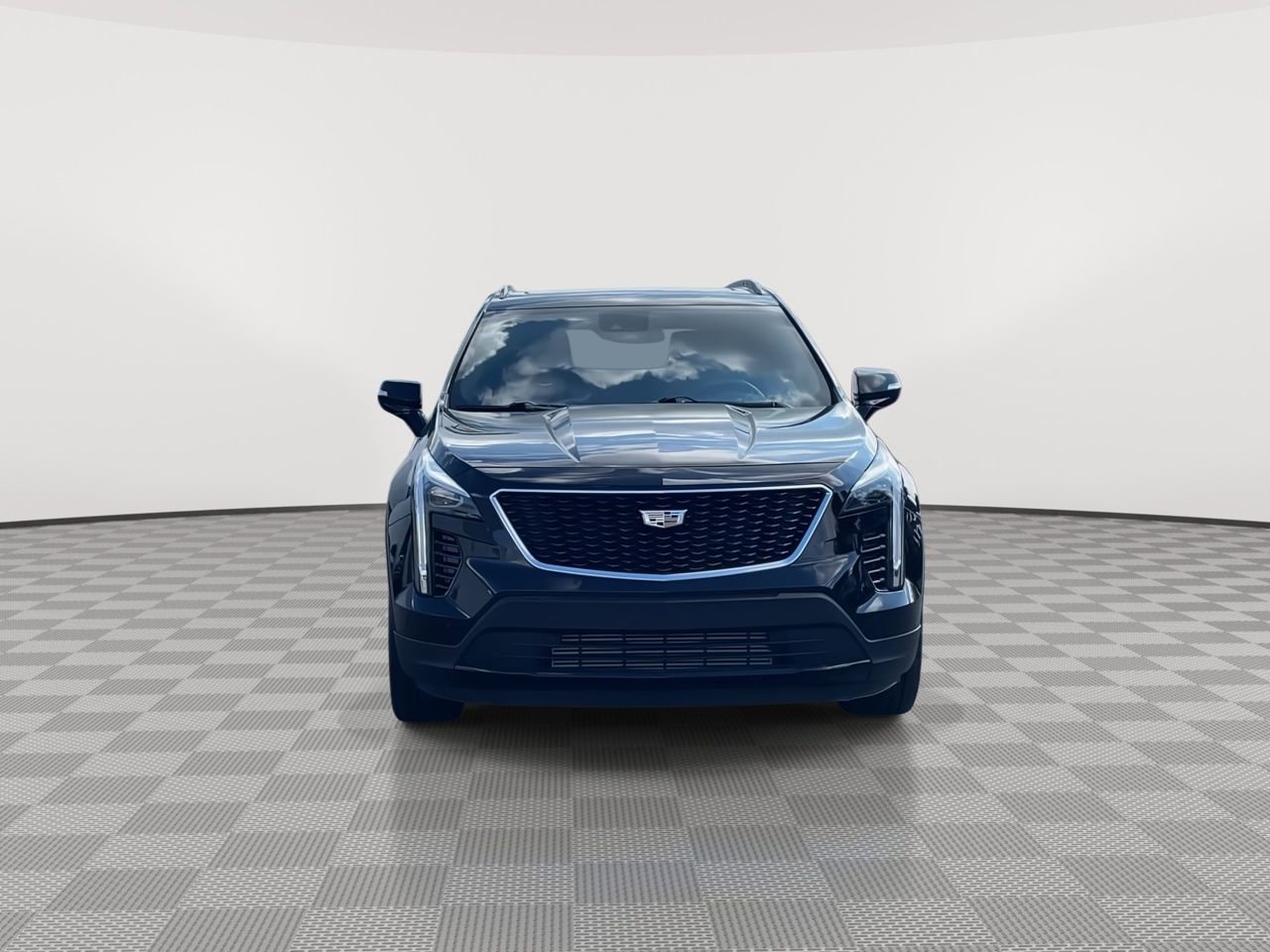 Thumbnail: 2023 Cadillac XT4 - 3