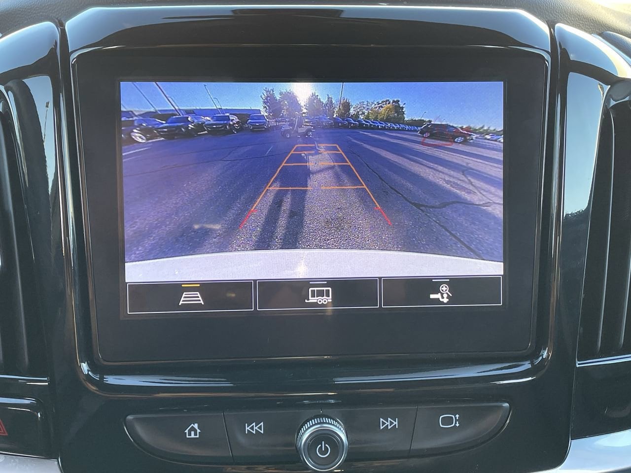 Thumbnail: 2023 Chevrolet Traverse - 27