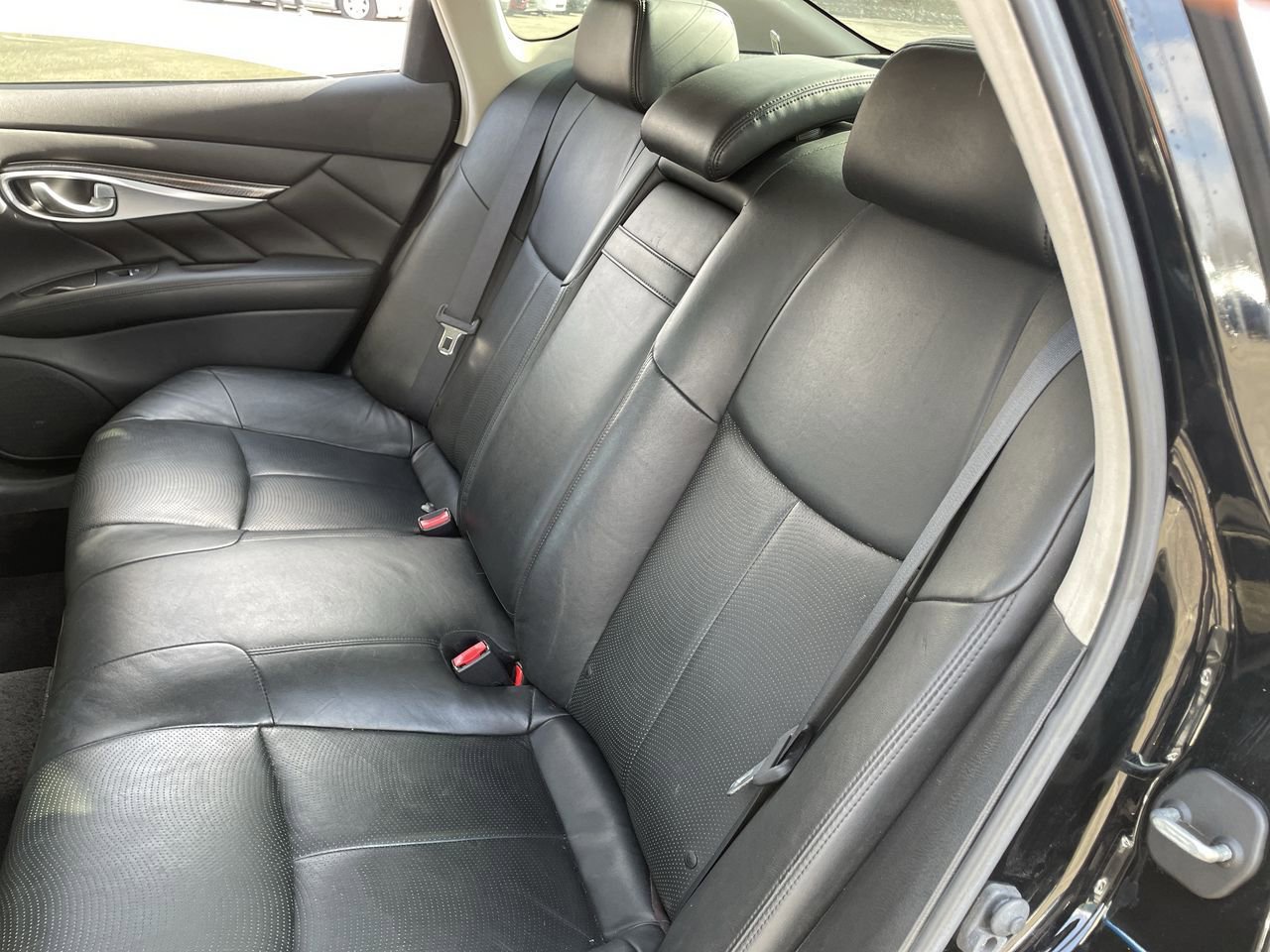 Thumbnail: 2012 INFINITI M37 - 18