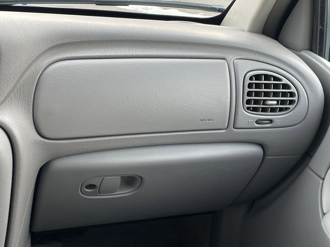 Thumbnail: 2005 Chevrolet TrailBlazer - 16