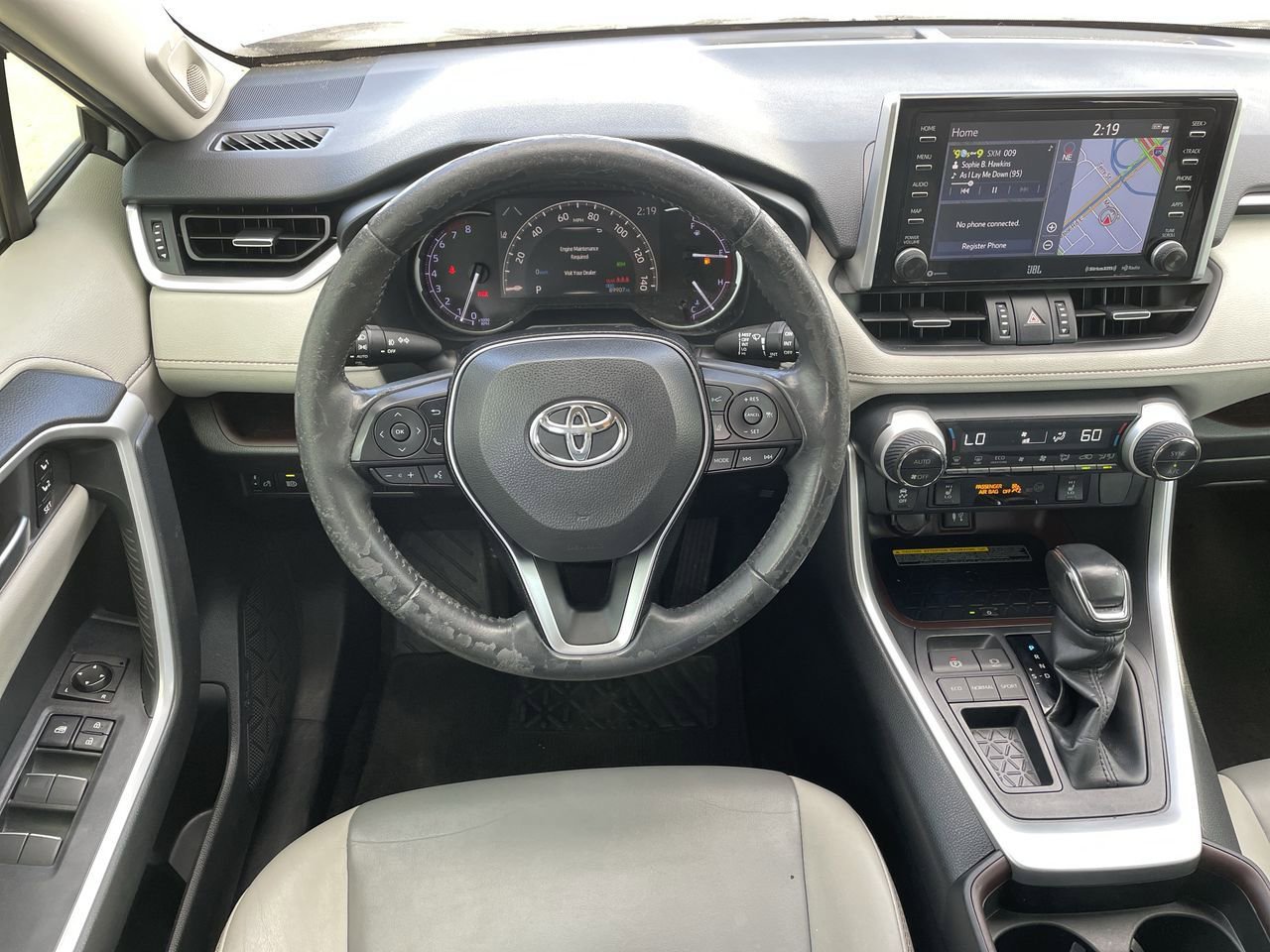 Thumbnail: 2019 Toyota RAV4 - 11