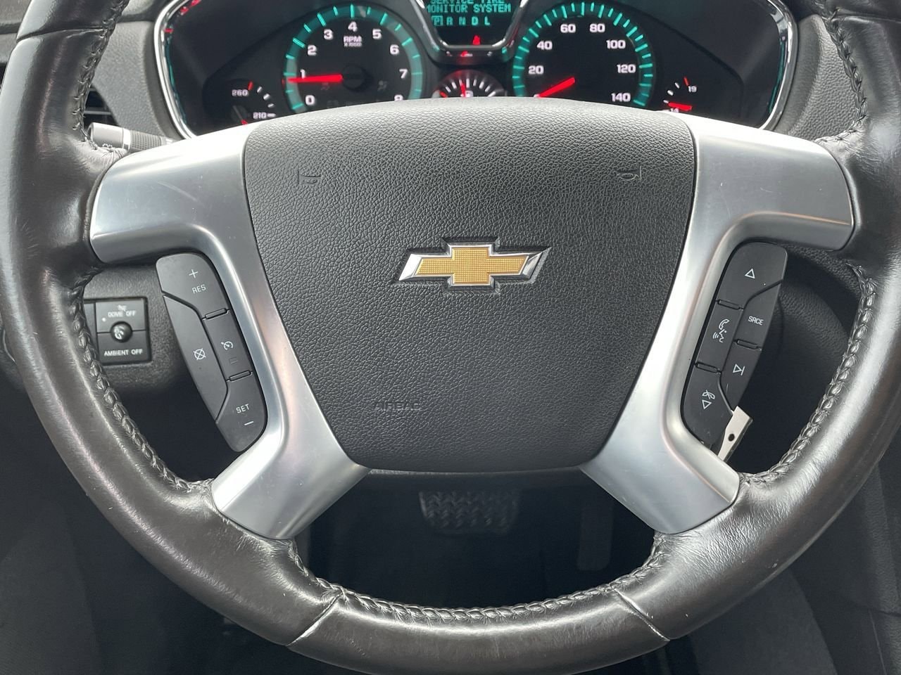 Thumbnail: 2015 Chevrolet Traverse - 9