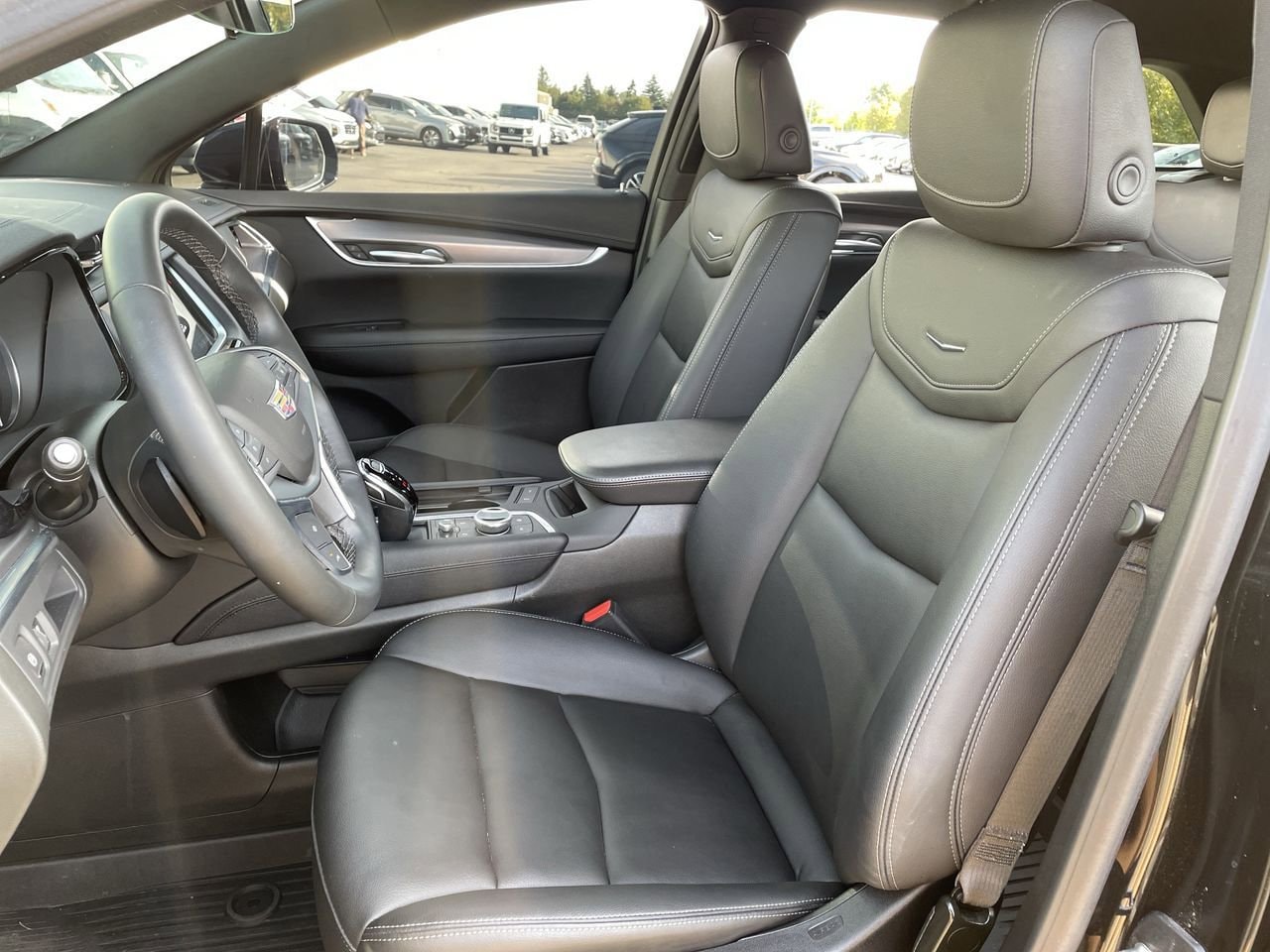 Thumbnail: 2024 Cadillac XT5 - 12