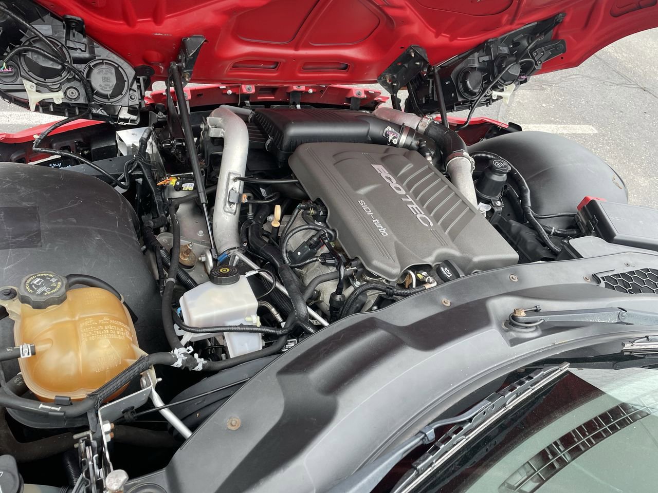 Thumbnail: 2008 Saturn Sky - 28