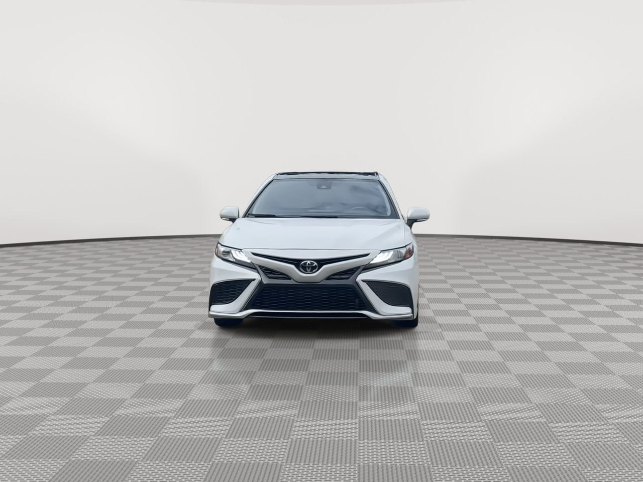 Thumbnail: 2021 Toyota Camry - 3